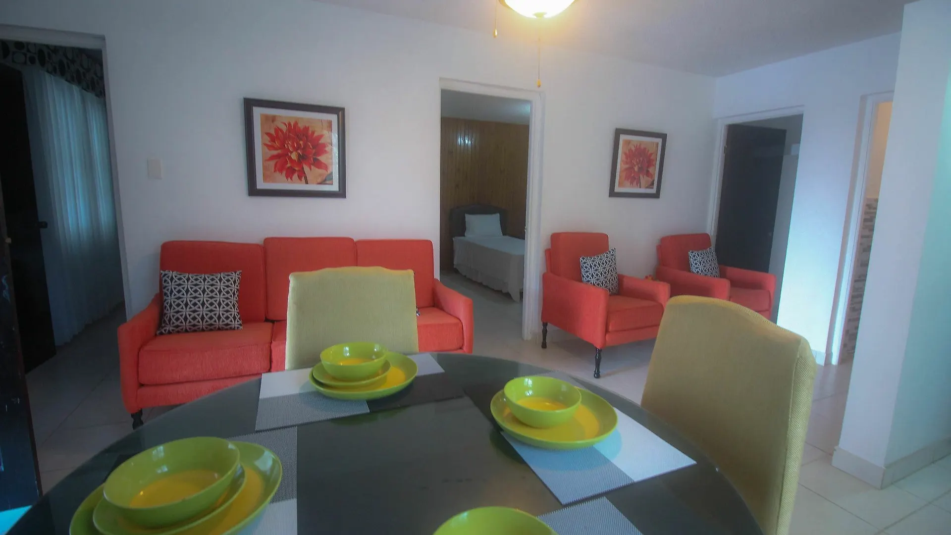 Kenwood Villa Suites 蒙特哥贝